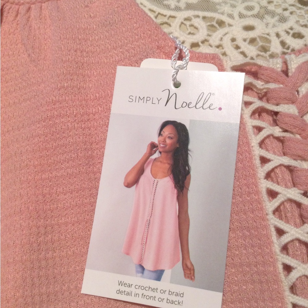 NWT. Simply Noelle Rose color Crochet/Braided detail Reversible front/back top